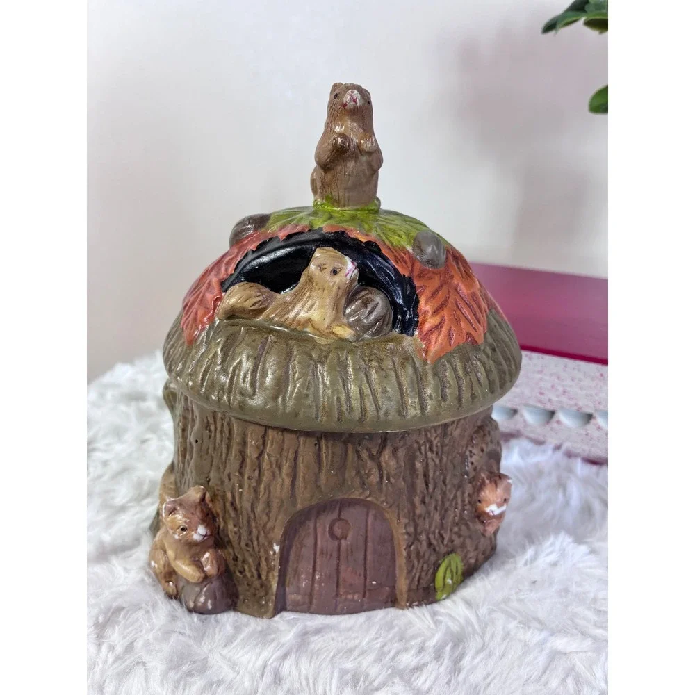 Vintage Ceramic Squirrel On Stump Candy/Walnut Jar Canister Woodland Decor